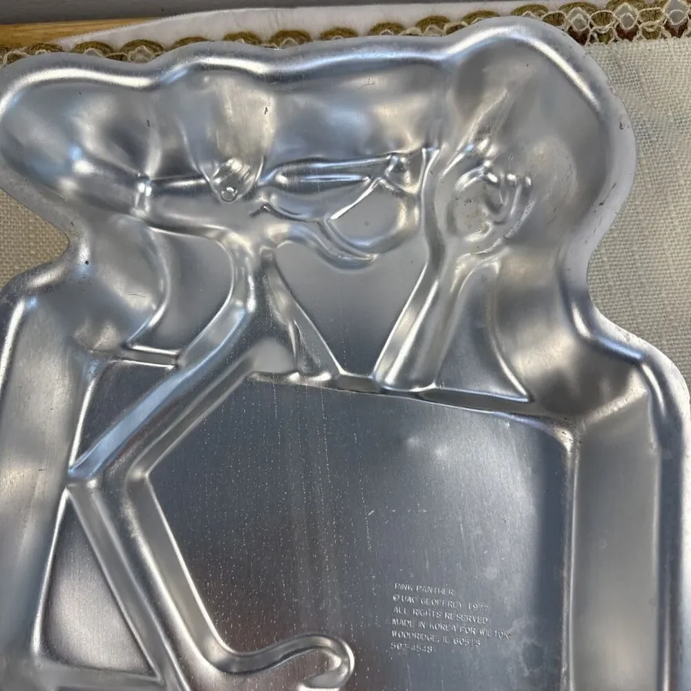 Vintage Pink Panther 1977 Wilton 502-4548 Aluminum Cake Pan Mold 16